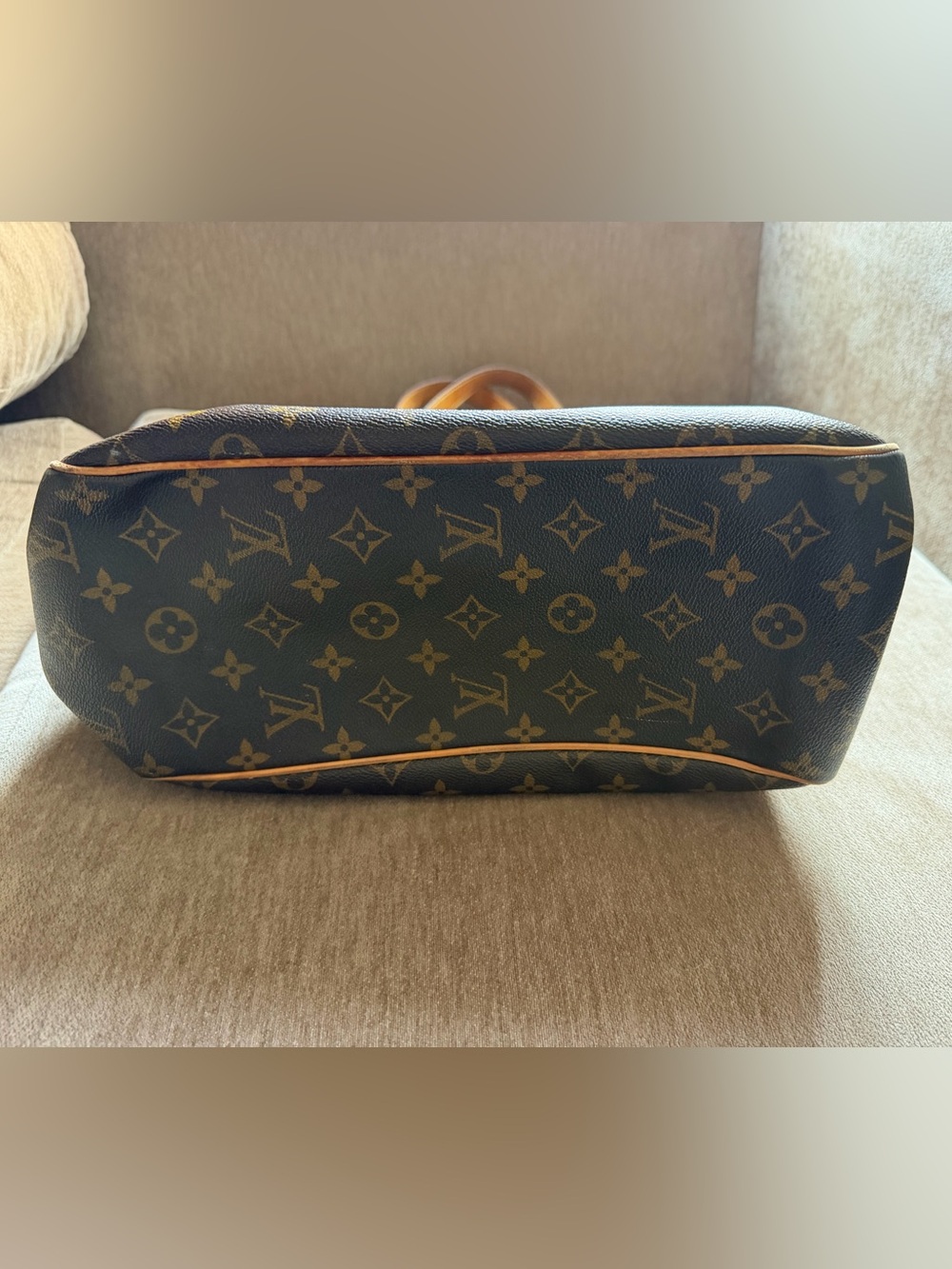 Louis Vuitton Monogram Canvas Shoulder Tote with Tan Trim - Picture 6 of 11